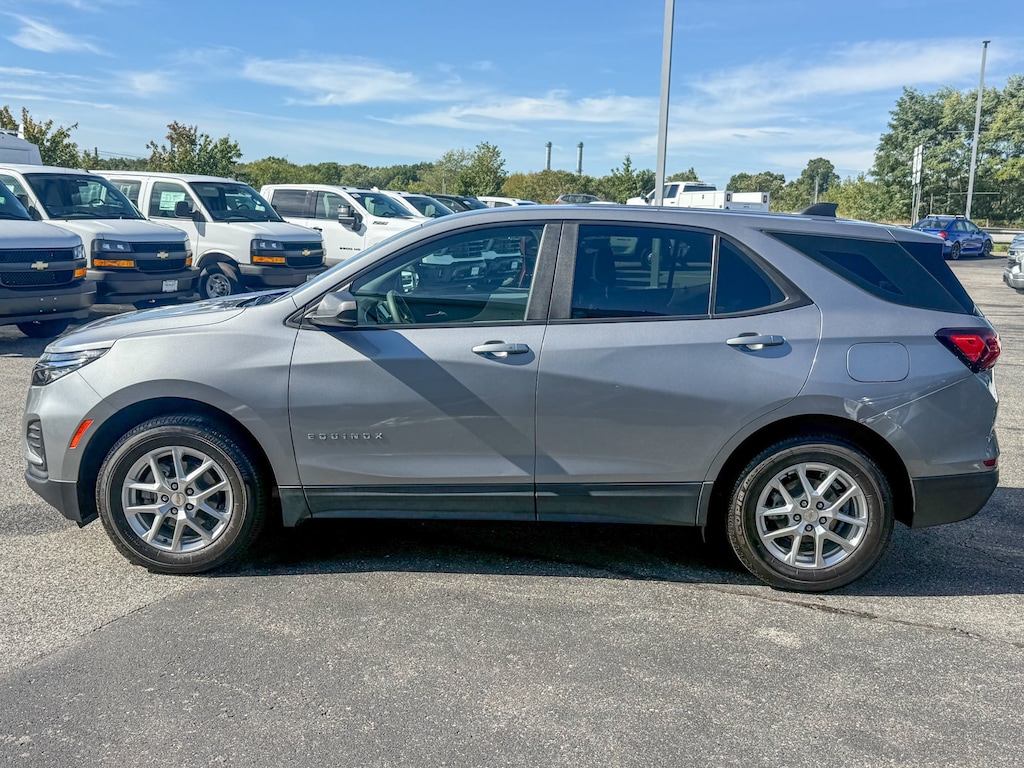 Used 2024 Chevrolet Equinox LS SUV
