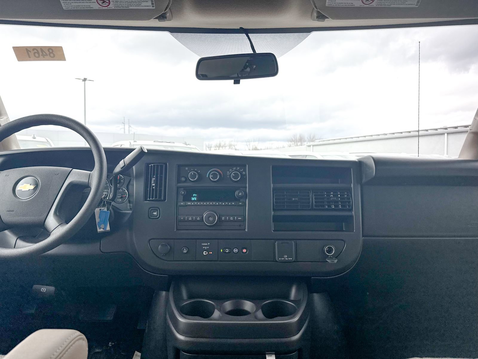 2025 Chevrolet Express Cargo Work Van - Photo 27