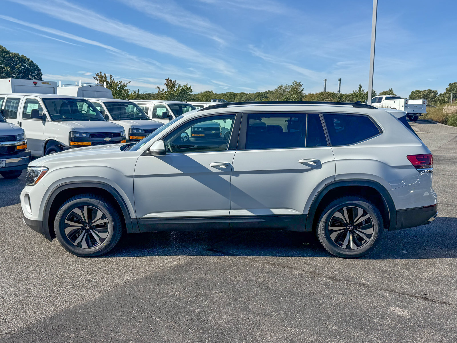 Used 2024 Volkswagen Atlas 2.0T SE SUV