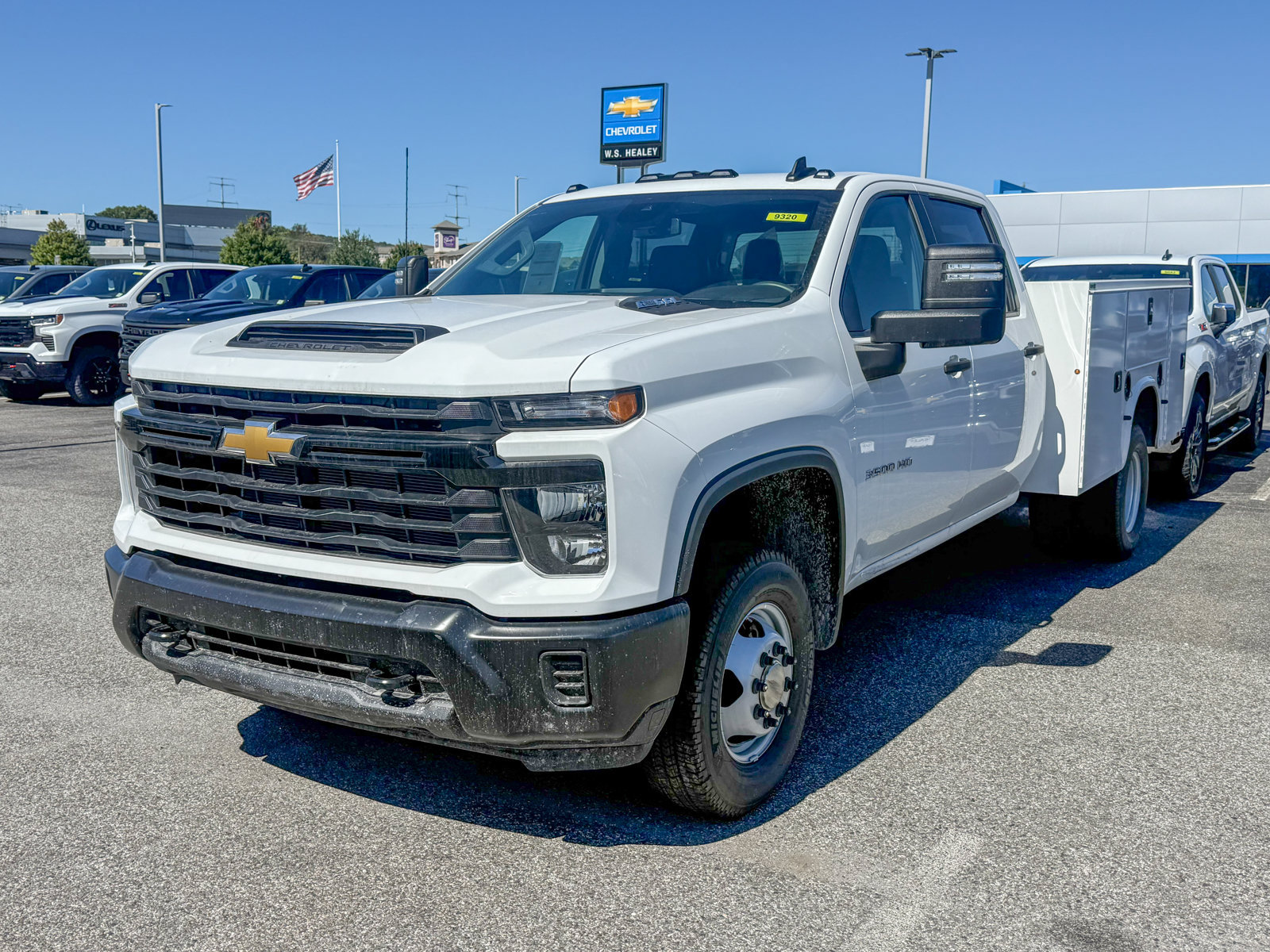 New 2026 Chevrolet Silverado 3500 HD Chassis Cab Work Truck Truck Crew Cab