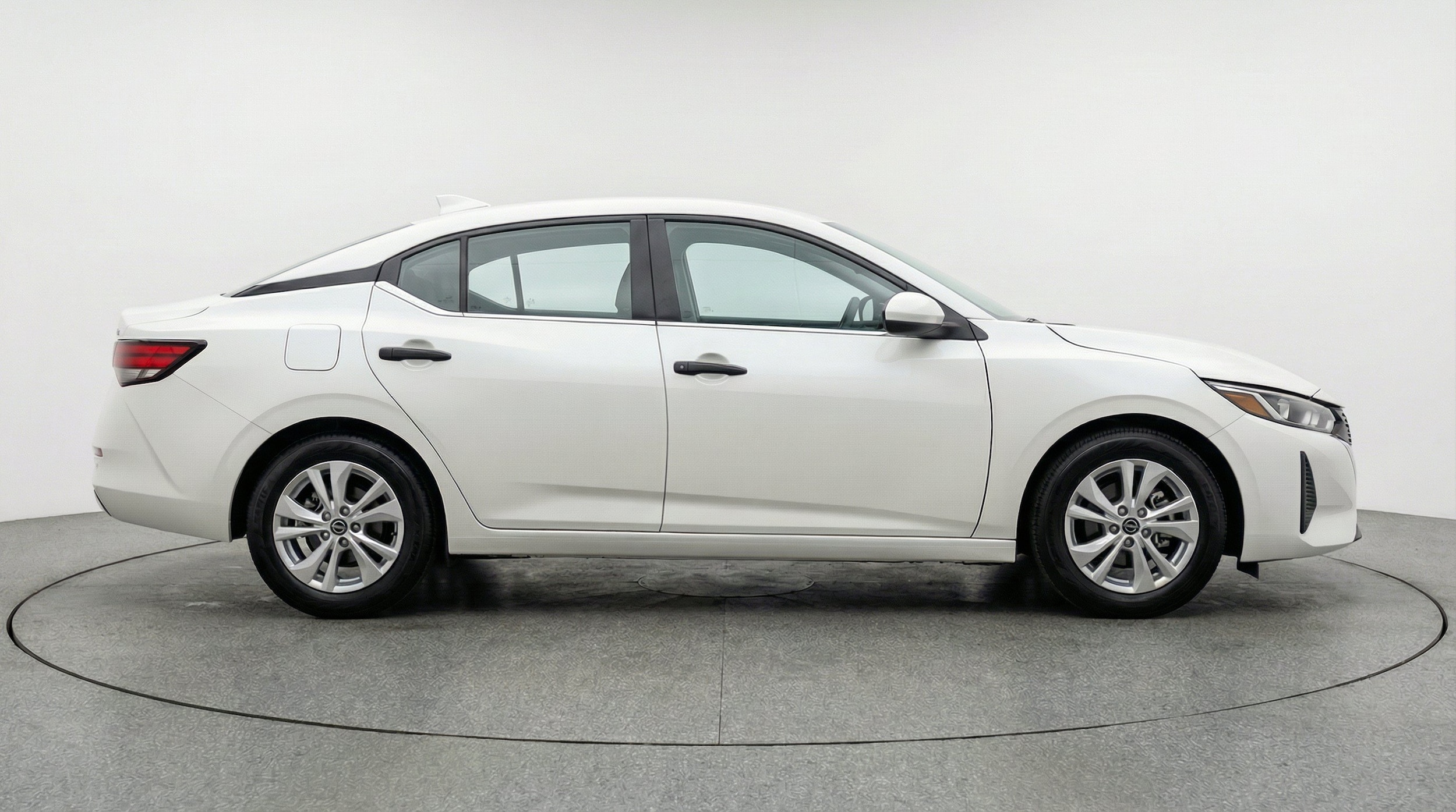 Thumbnail: 2025 Nissan Sentra - 10