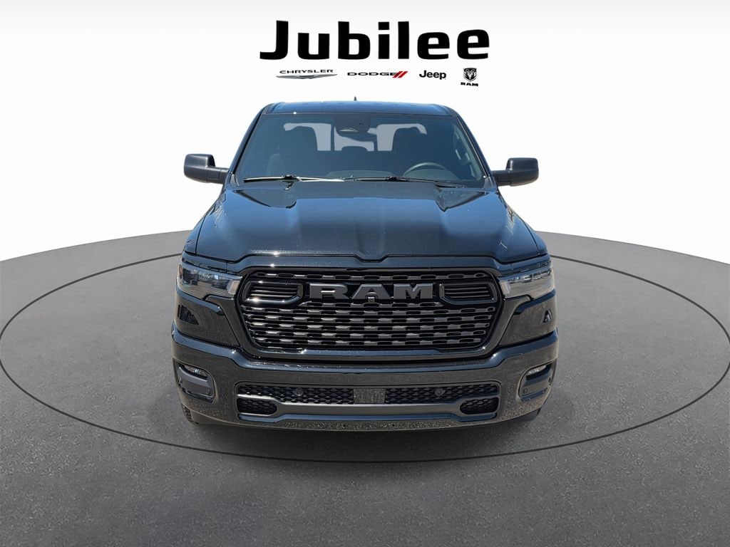 New 2026 Ram 1500 EXPRESS CREW CAB 4X2 5'7 BOX Pickup