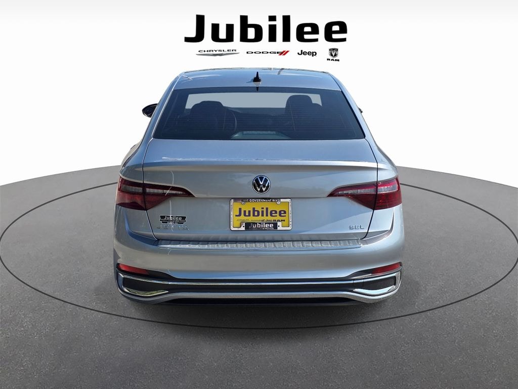 Used 2023 Volkswagen Jetta 1.5T SEL Sedan