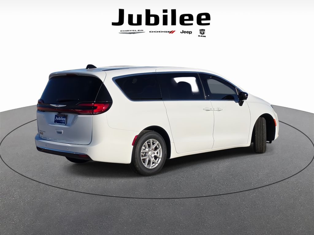 2026 Chrysler Pacifica Select - Photo 5