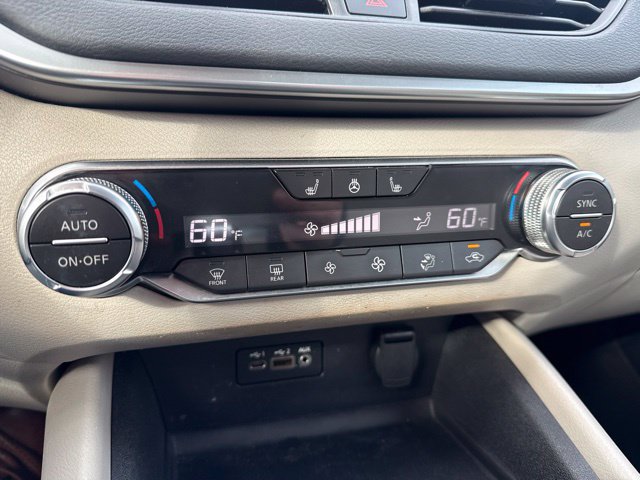 2019 Nissan Altima SV - Photo 17