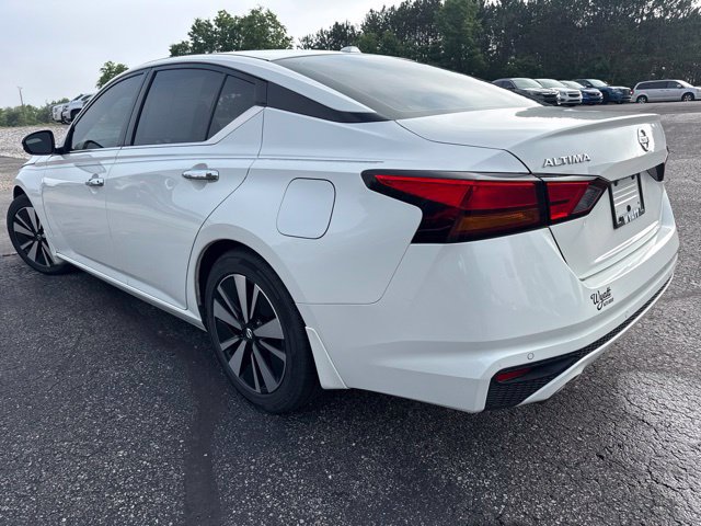 2019 Nissan Altima SV - Photo 9