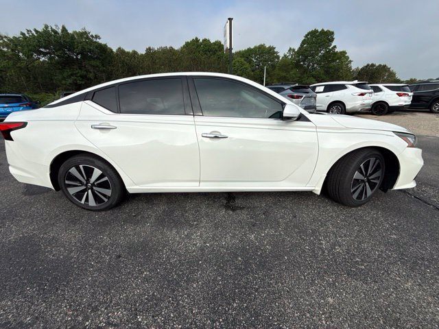 2019 Nissan Altima SV - Photo 6