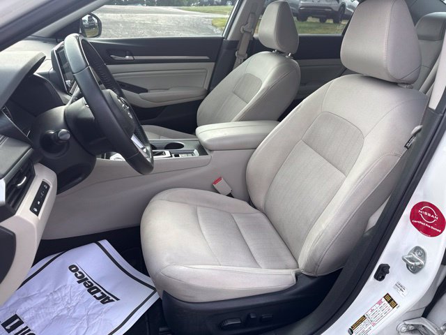 2019 Nissan Altima SV - Photo 13