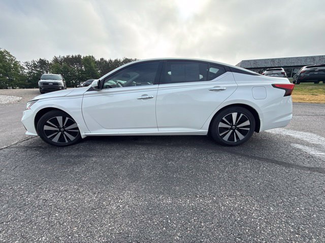 2019 Nissan Altima SV - Photo 11