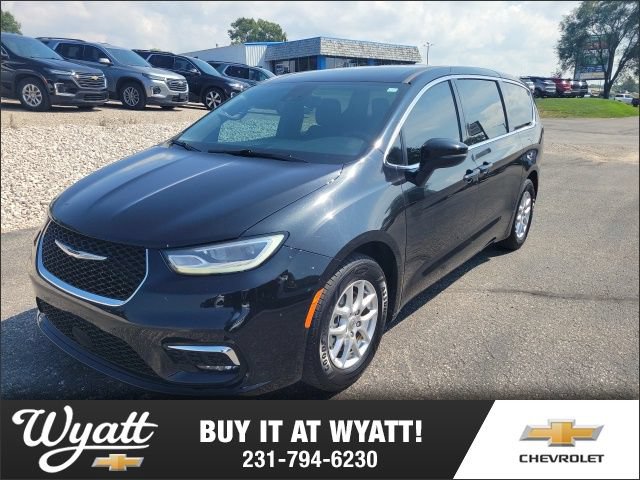 2023 Chrysler Pacifica Touring