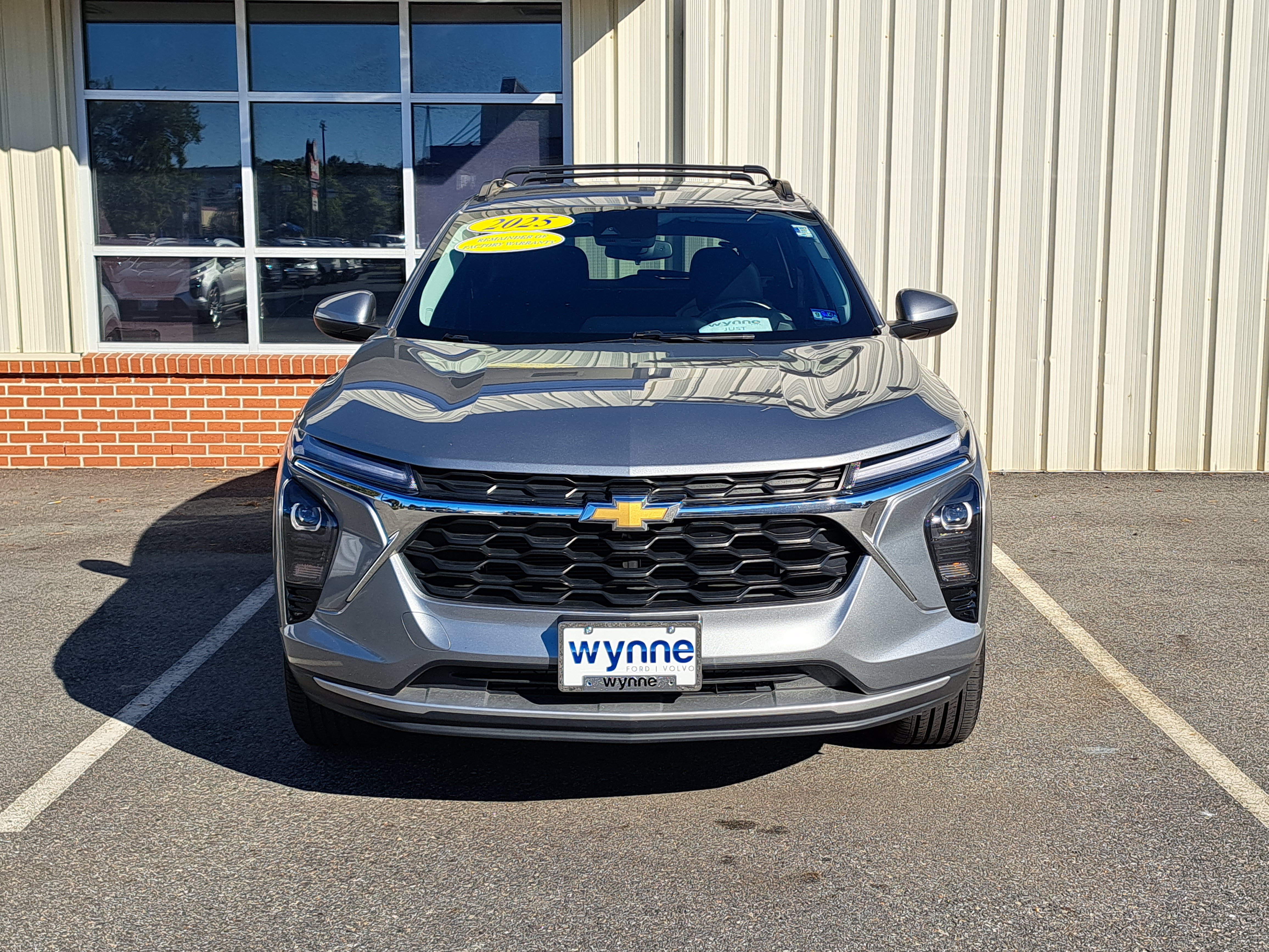 Used 2025 Chevrolet Trax LT FWD LT