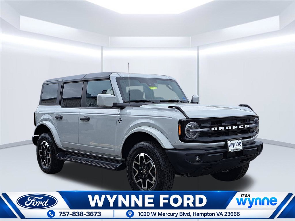 2026 Ford Bronco Outer Banks SUV