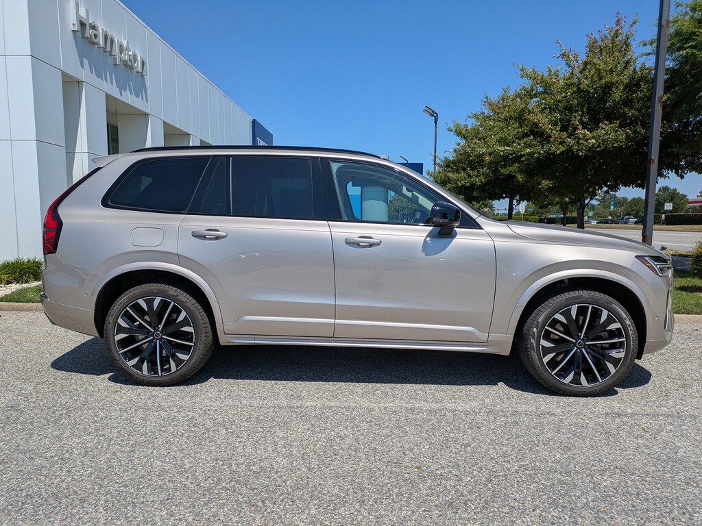 New 2026 Volvo XC90 plug-in hybrid T8 Ultra Dark Theme 7-Seater SUV