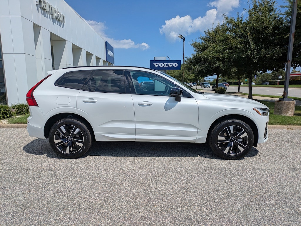 New 2027 Volvo XC60 B5 Core SUV