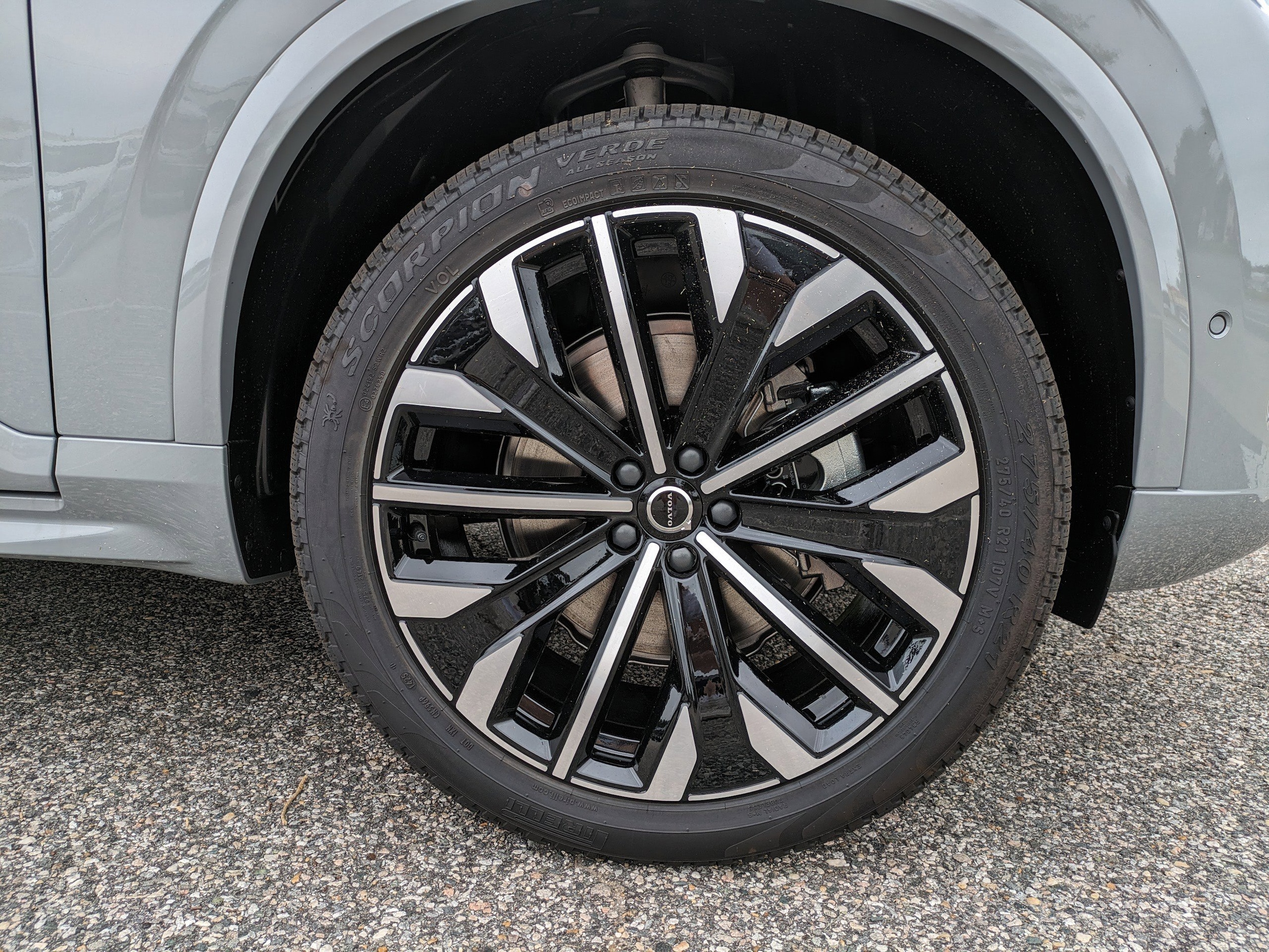2026 Volvo XC90 Plus - Photo 11