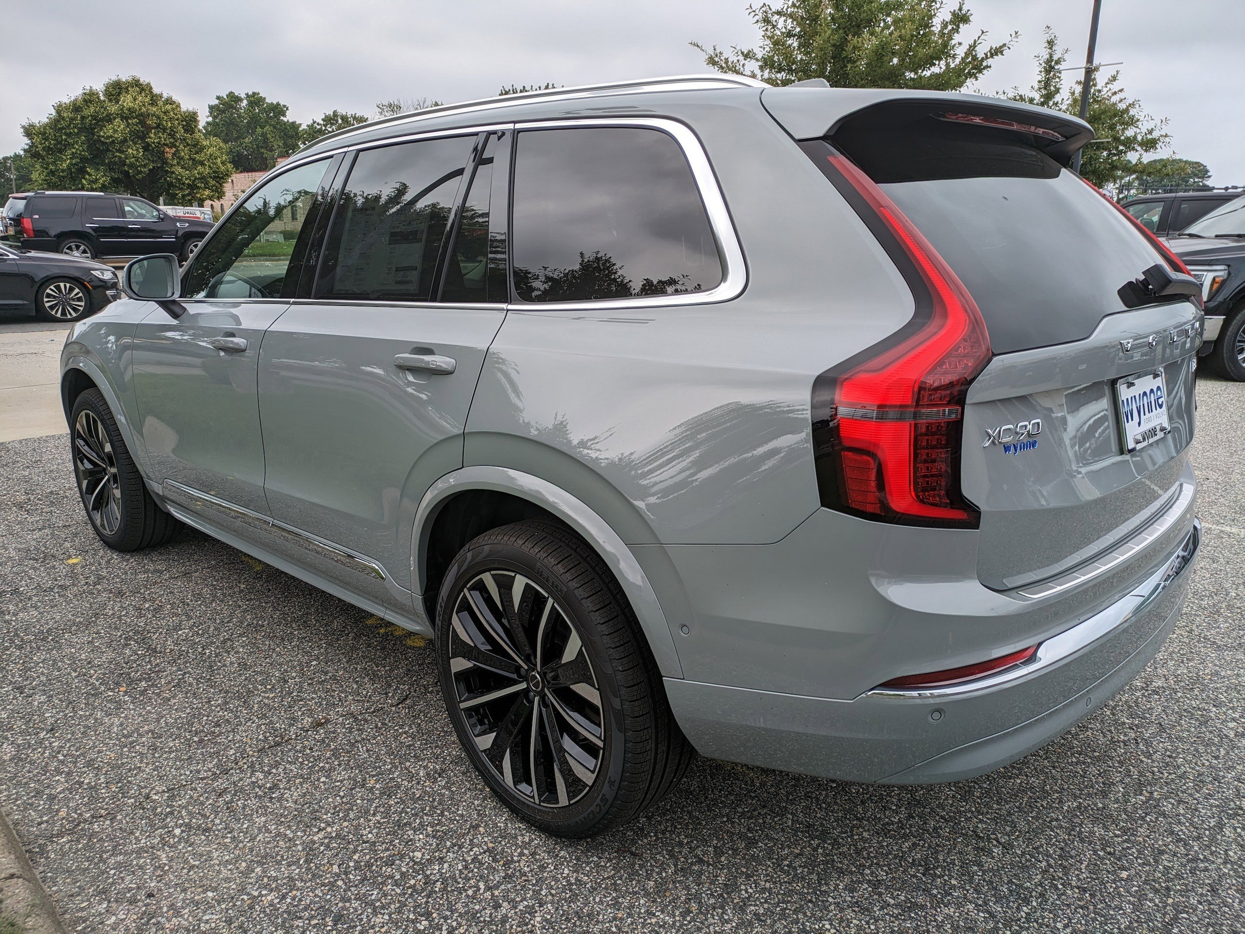 2026 Volvo XC90 Plus - Photo 6