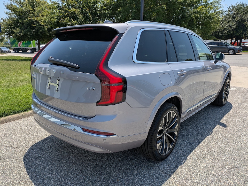 New 2026 Volvo XC90 plug-in hybrid T8 Plus 7-Seater SUV