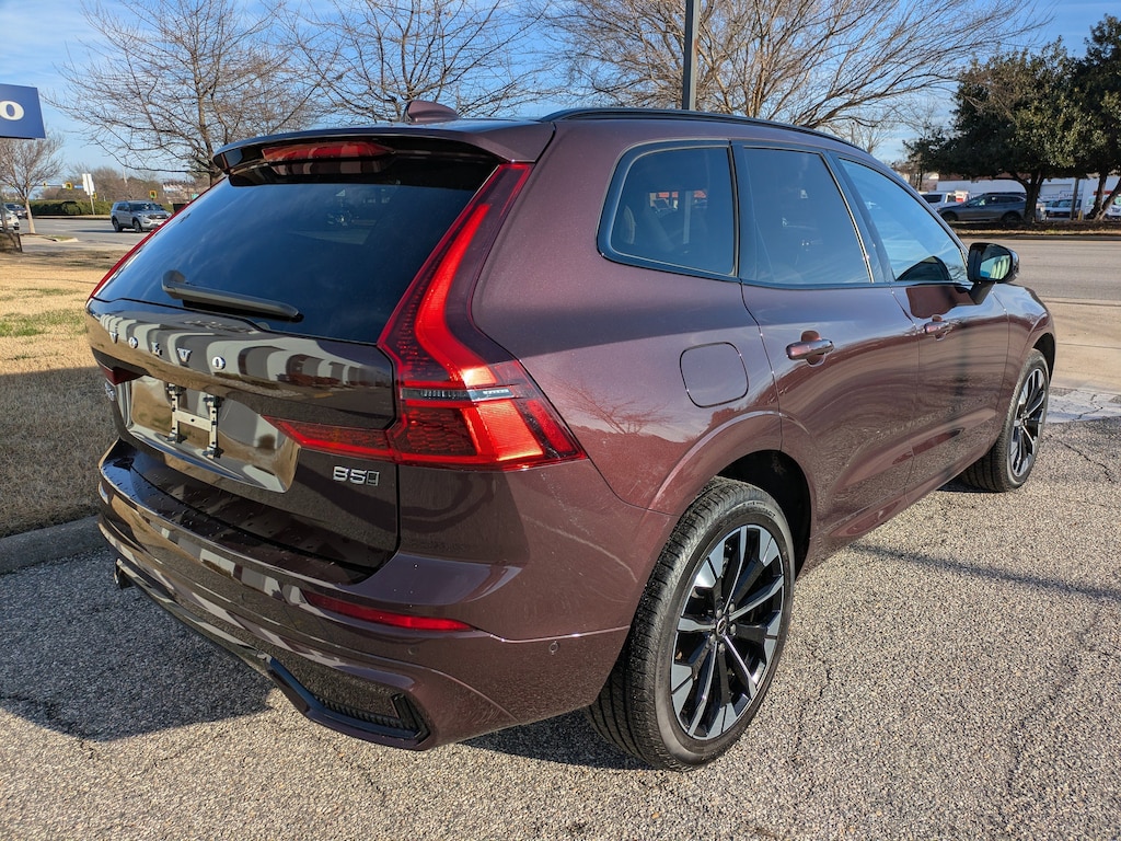 New 2026 Volvo XC60 B5 Plus SUV