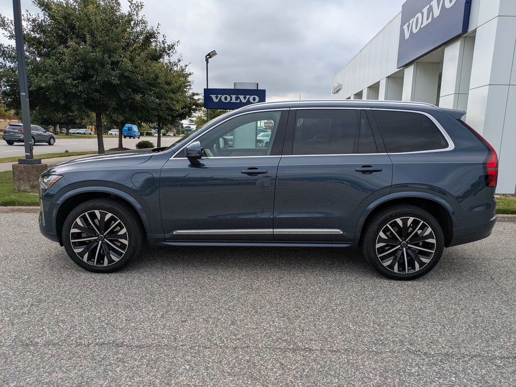 New 2026 Volvo XC90 plug-in hybrid T8 Ultra 7-Seater SUV