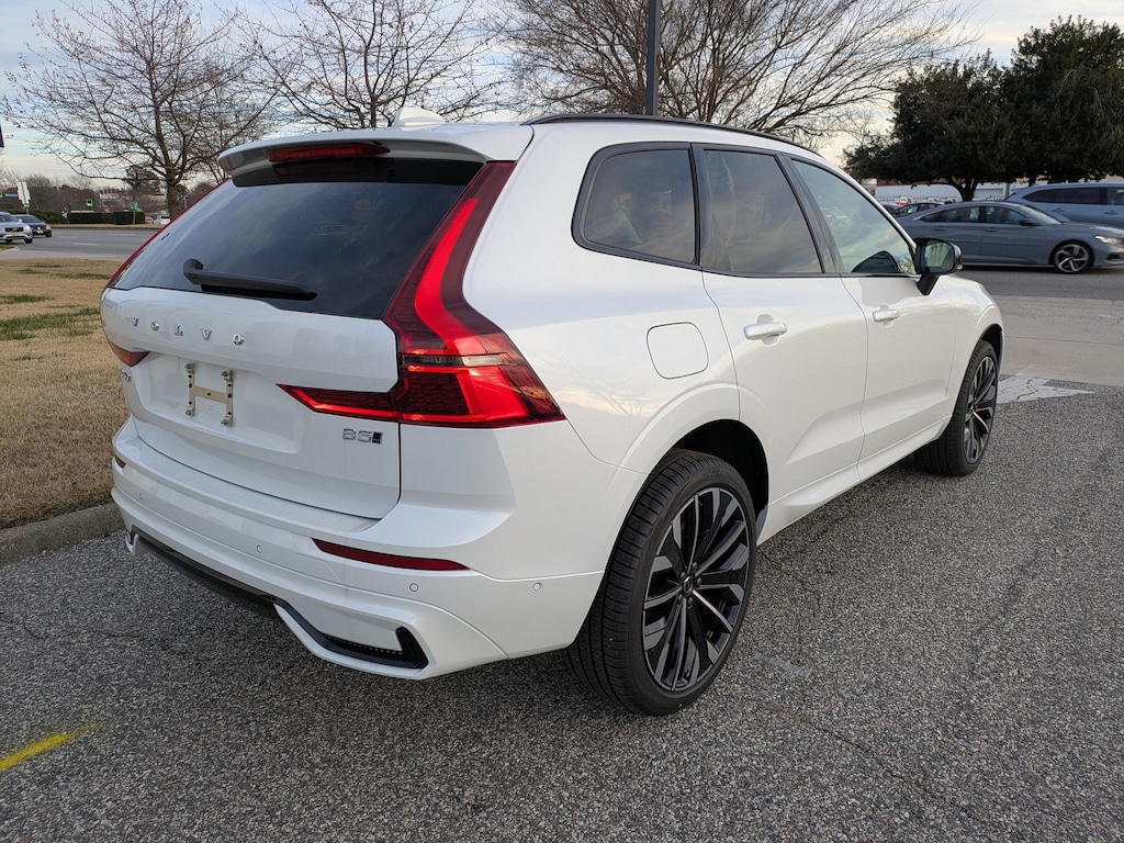 New 2026 Volvo XC60 B5 Ultra SUV