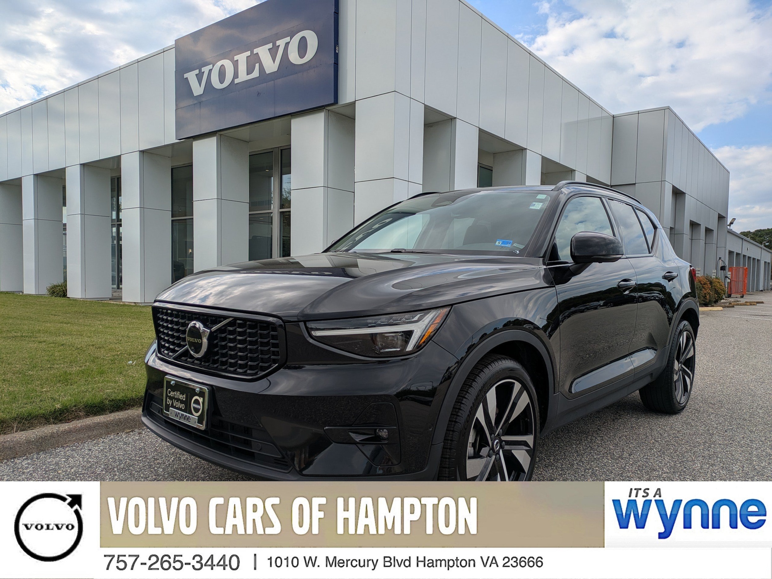 2023 Volvo XC40