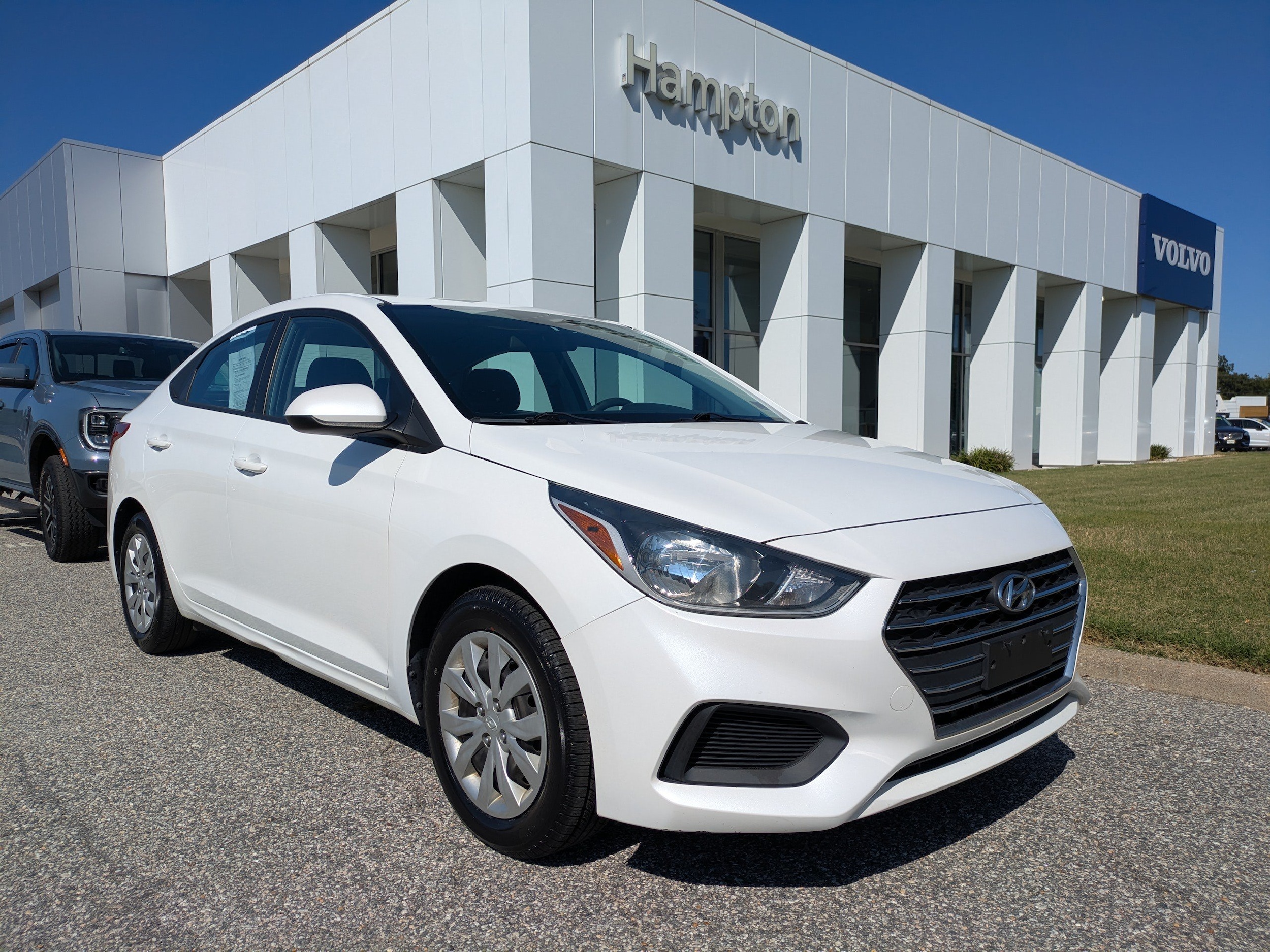 Used 2022 Hyundai Accent SE with VIN 3KPC24A67NE183722 for sale in Hampton, VA