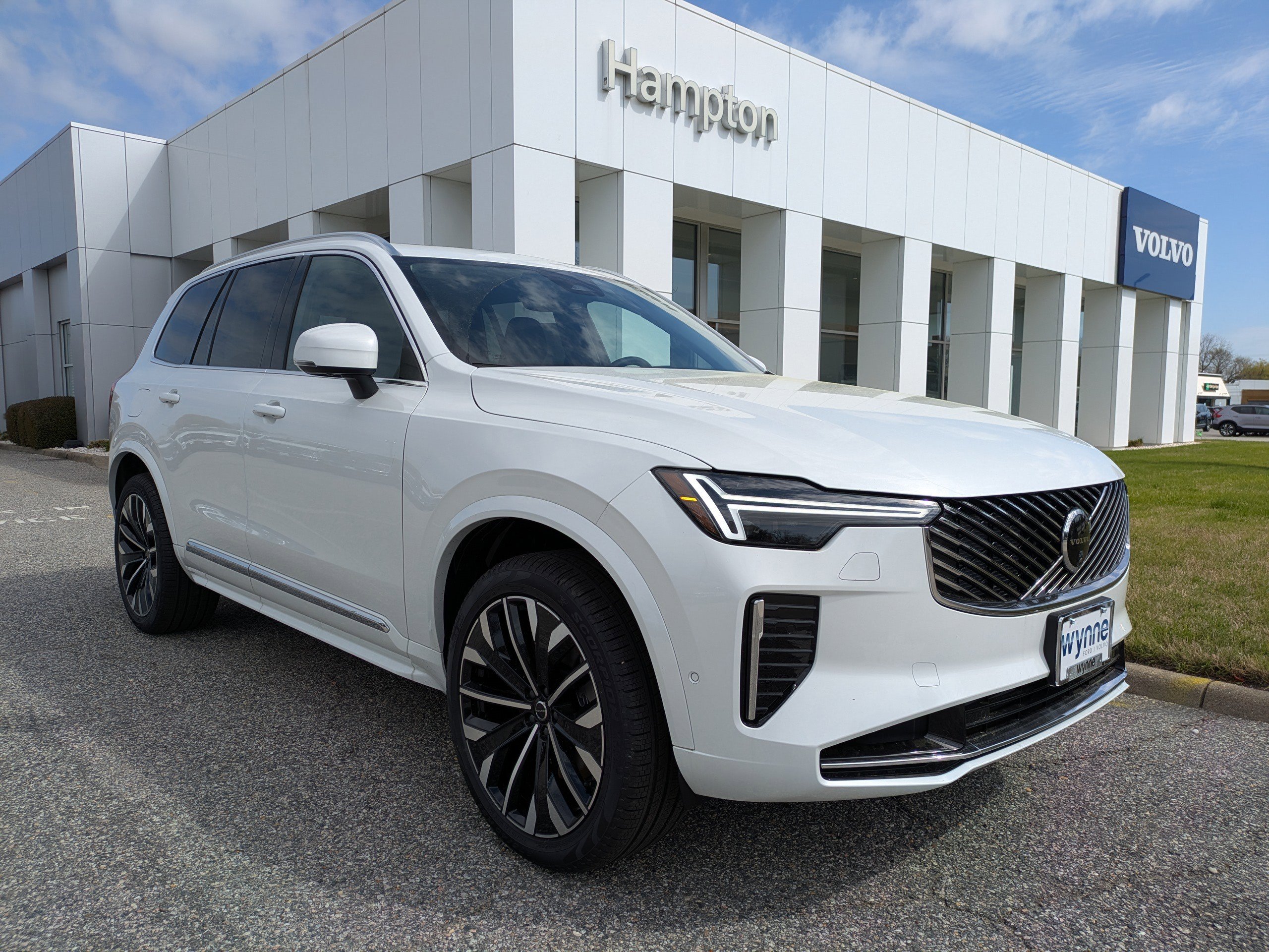 New 2026 Volvo XC90 plug-in hybrid T8 Plus 7-Seater SUV