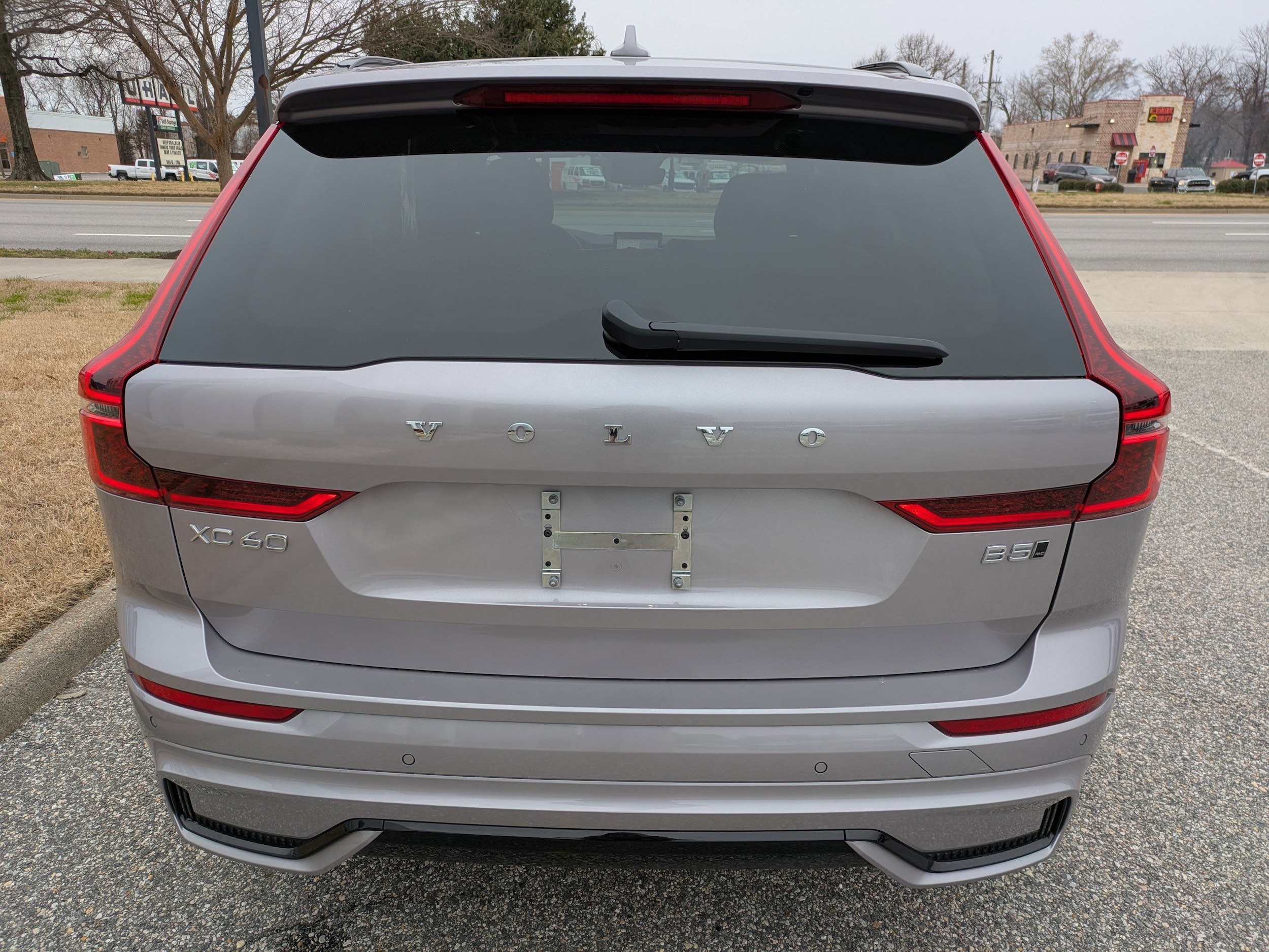2026 Volvo XC60 Plus - Photo 5