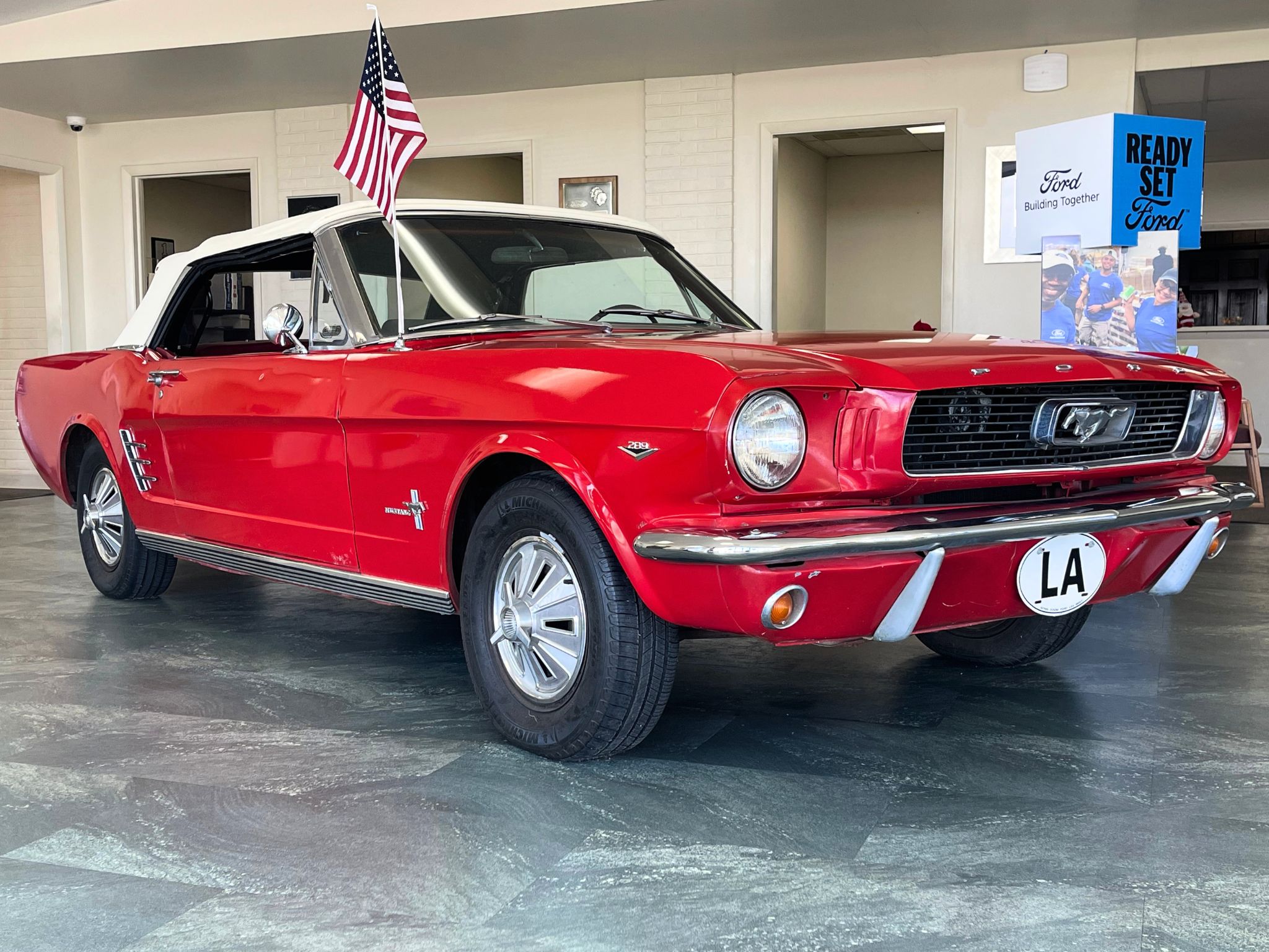  Ford Mustang LX