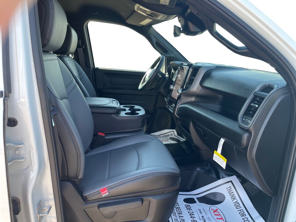 2026 RAM 3500 Tradesman - Photo 17
