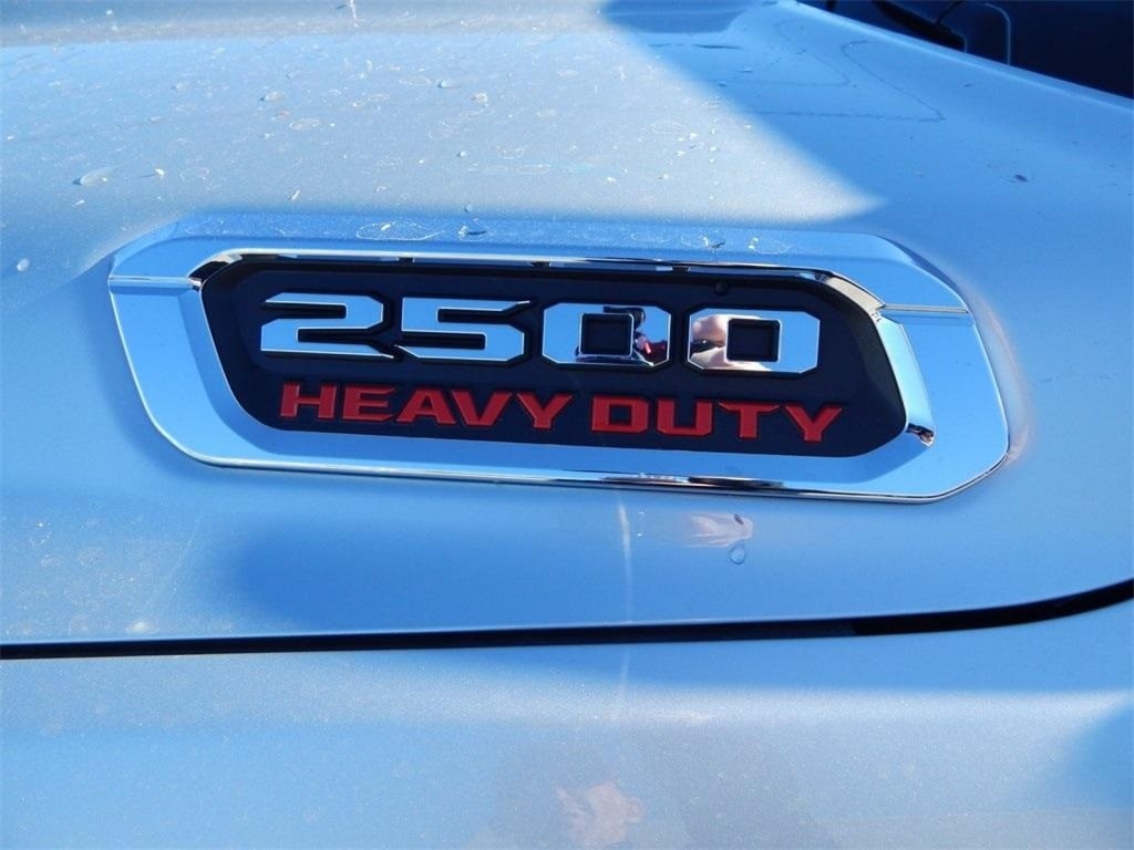 2026 RAM 2500 Laramie - Photo 9