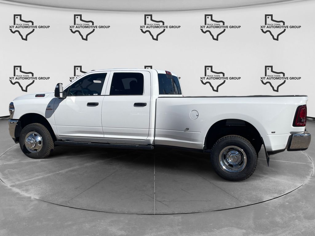 2026 RAM 3500 Tradesman - Photo 6