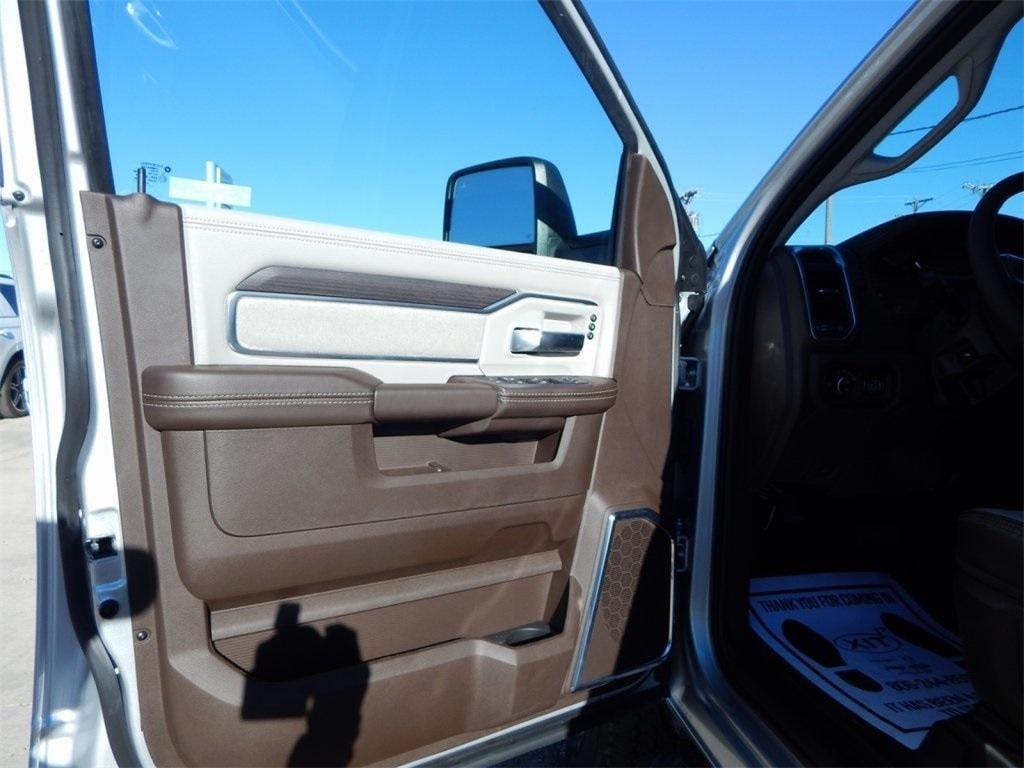 2026 RAM 2500 Laramie - Photo 16
