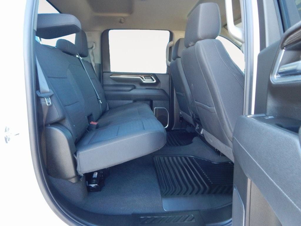 2025 Chevrolet Silverado 2500HD LT - Photo 15