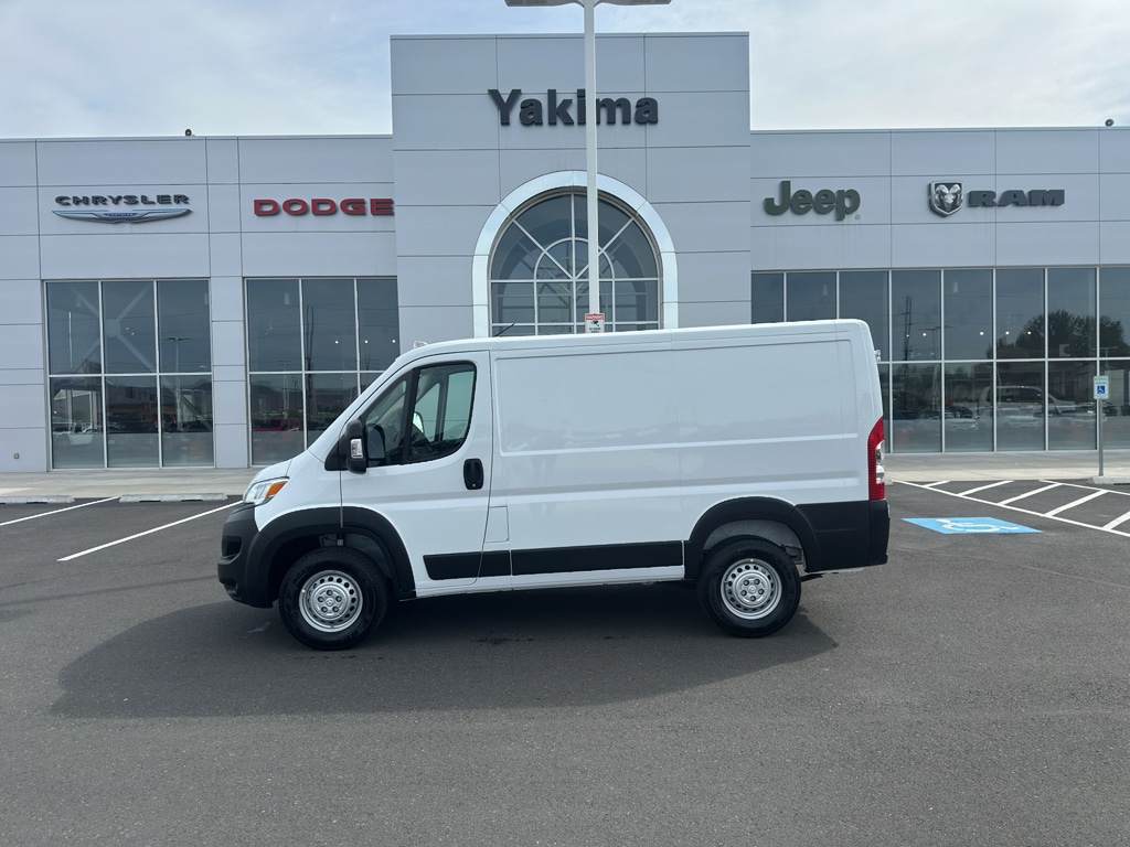 2026 RAM ProMaster Cargo Van Tradesman