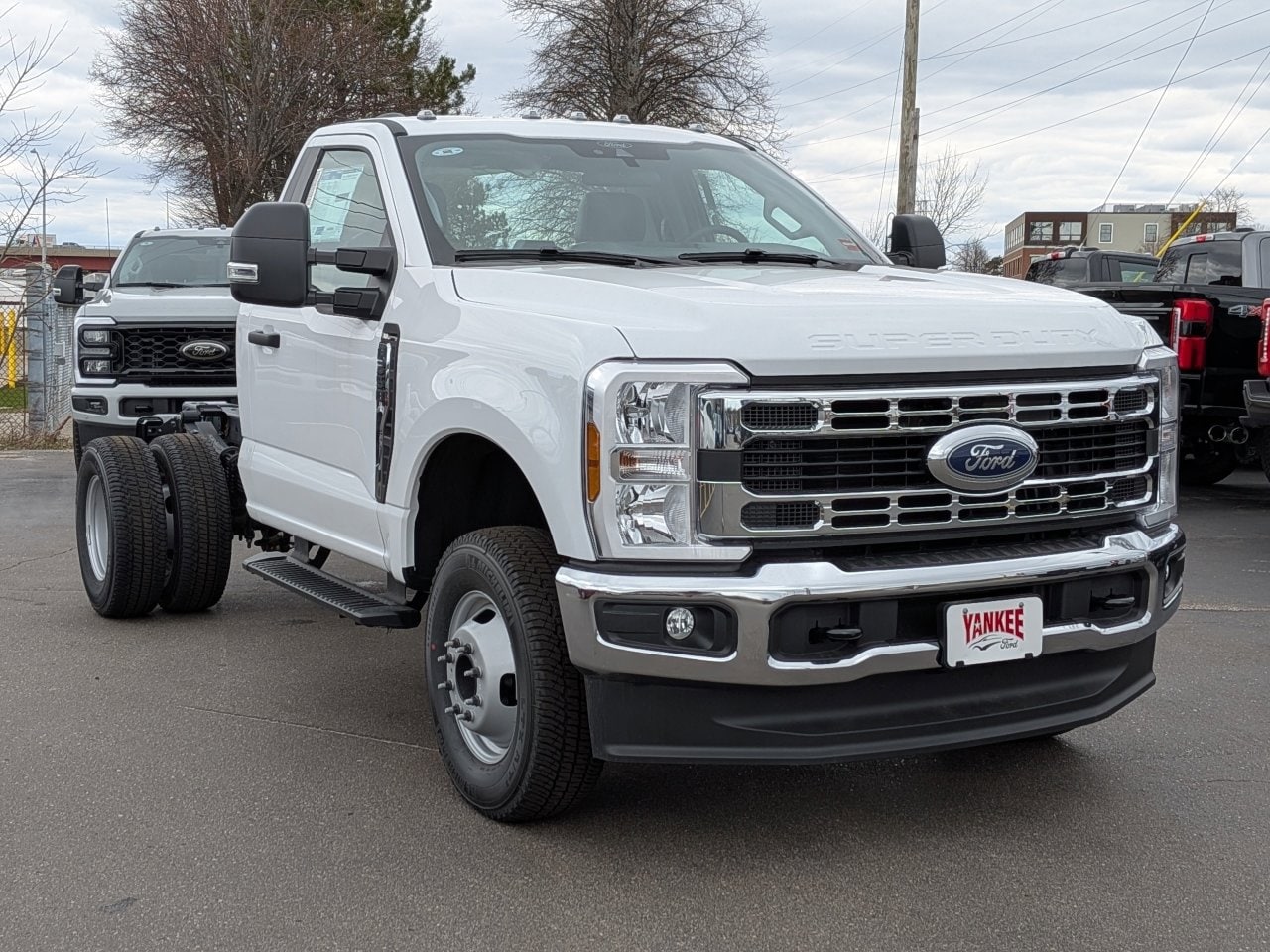 2026 Ford F-350 Super Duty Chassis Cab