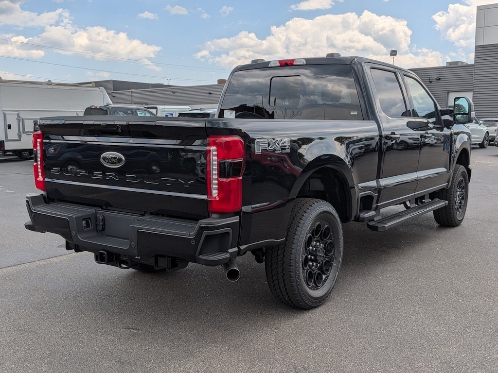 New 2026 Ford Super Duty F-250 SRW LARIAT TRUCK