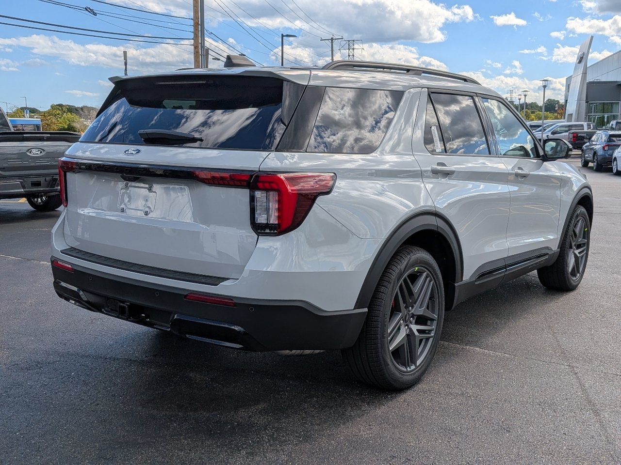 New 2027 Ford Explorer ST-Line SUV