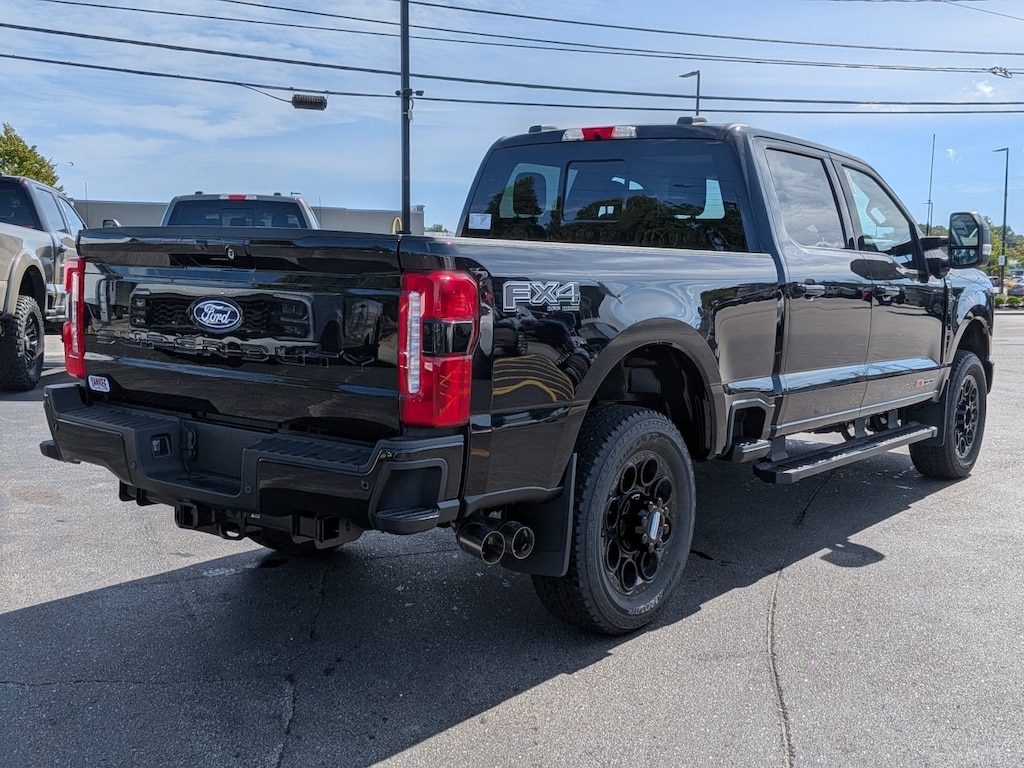 New 2027 Ford Super Duty F-250 SRW LARIAT TRUCK
