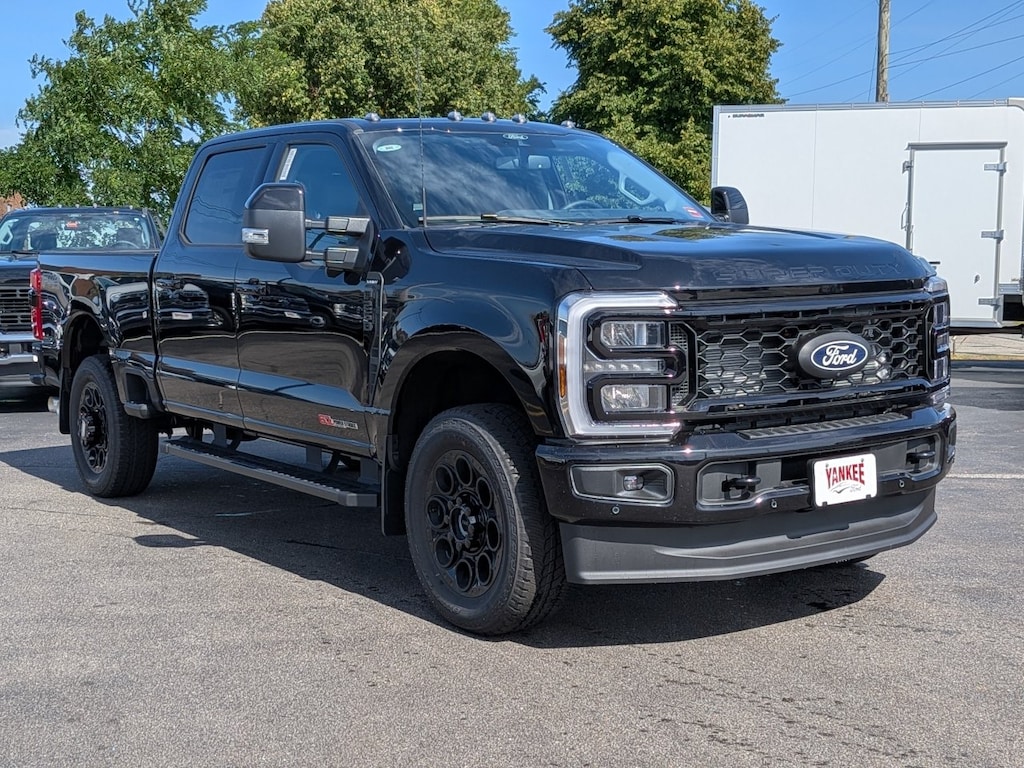 New 2027 Ford Super Duty F-250 SRW LARIAT TRUCK