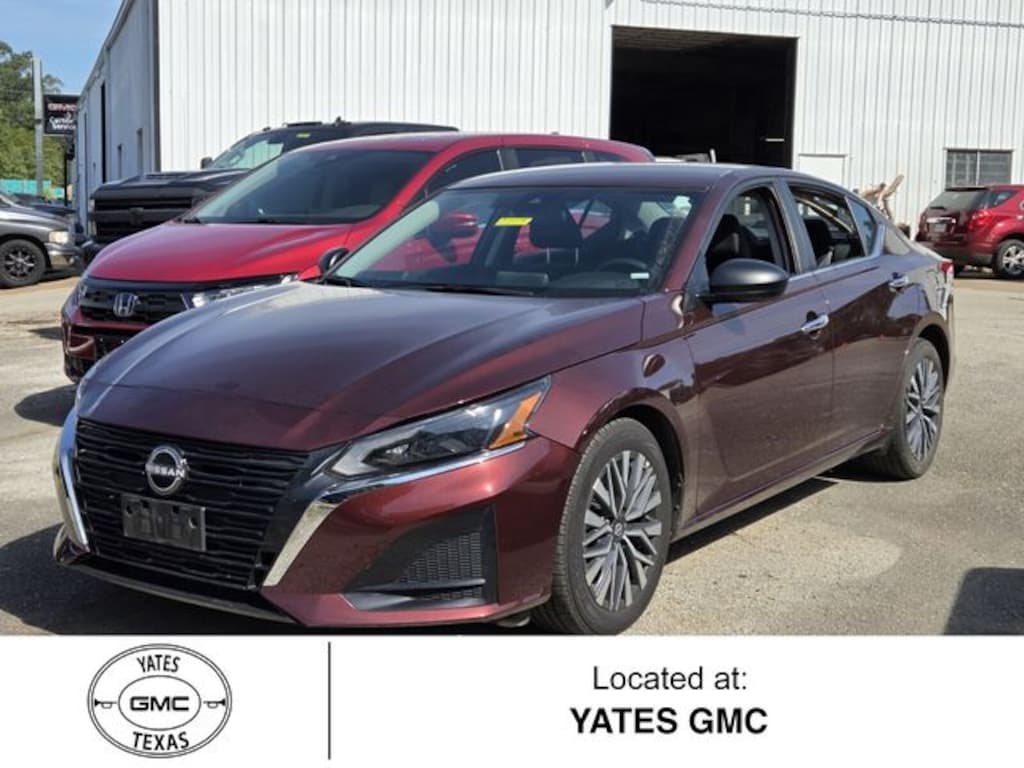 Used 2025 Nissan Altima 2.5 SV Sedan