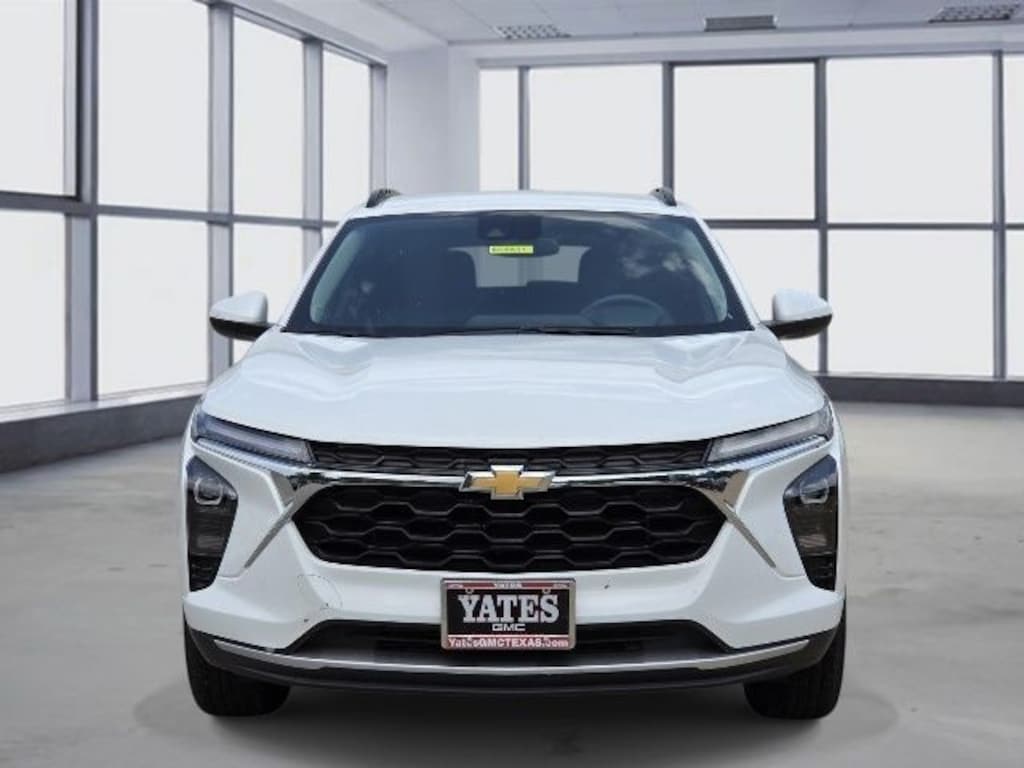 Used 2025 Chevrolet Trax LT SUV