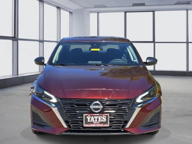 Used 2025 Nissan Altima SV