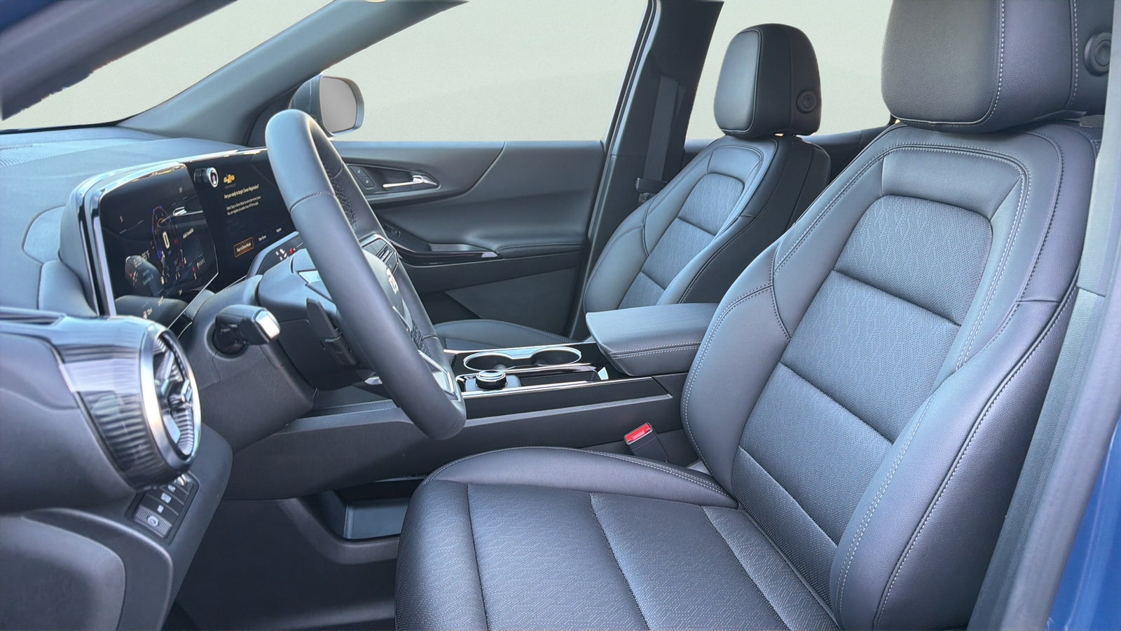 2027 Chevrolet Equinox LT - Photo 12