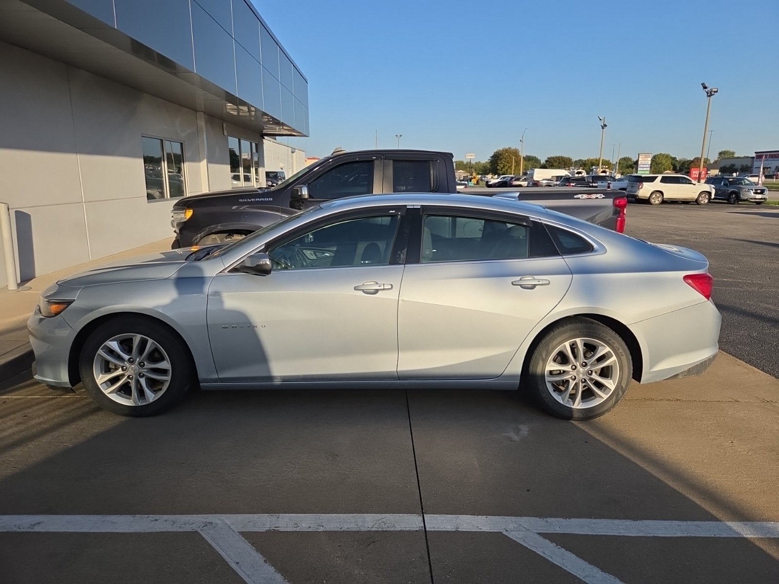 Used 2017 Chevrolet Malibu LT Sedan