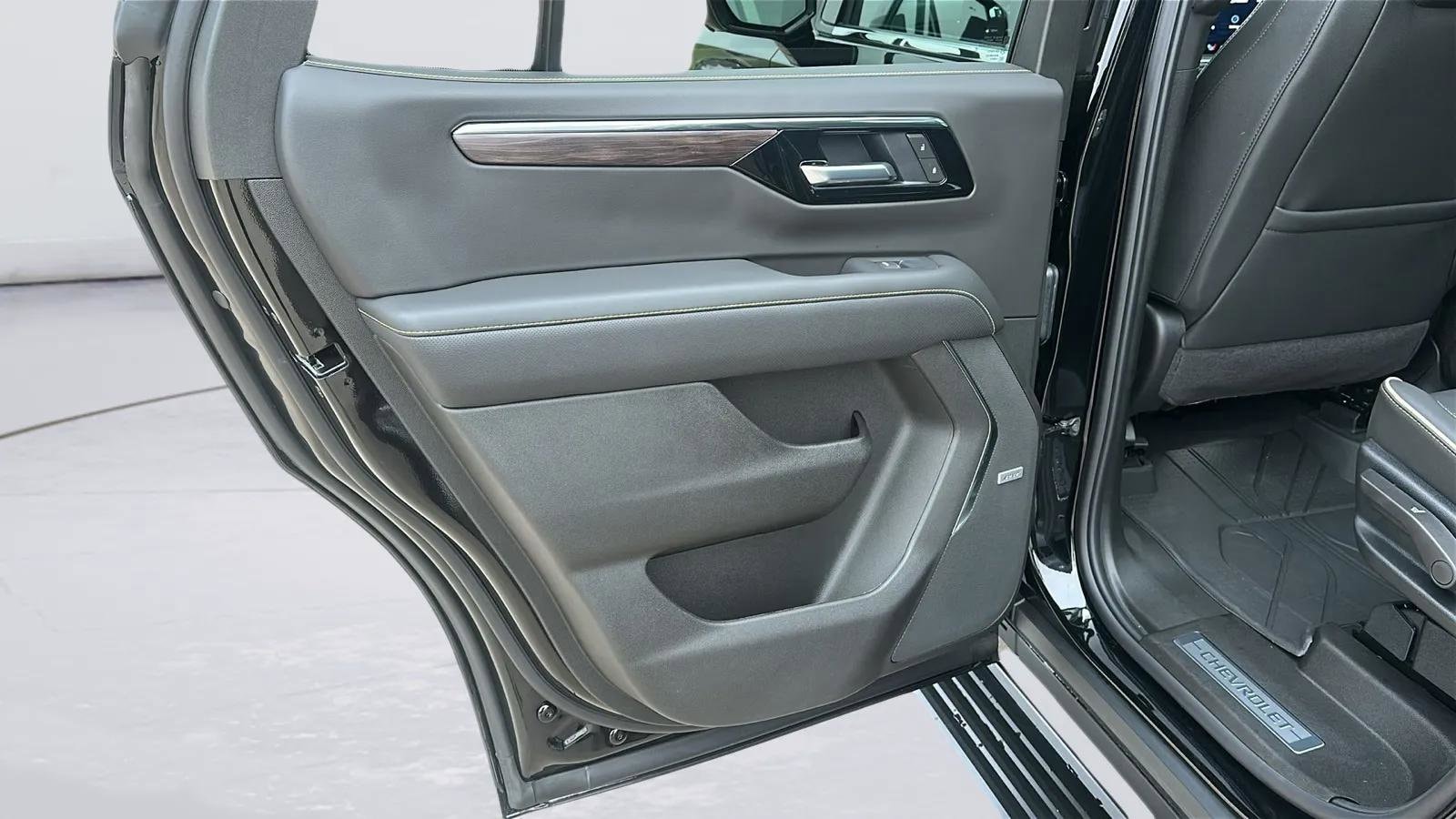2026 Chevrolet Tahoe Premier - Photo 28