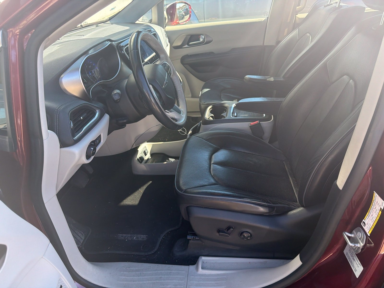 Used 2017 Chrysler Pacifica Limited Van