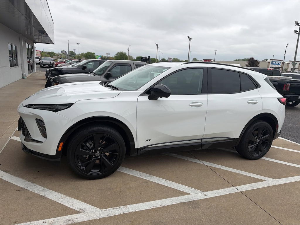 Used 2024 Buick Envision Sport Touring SUV