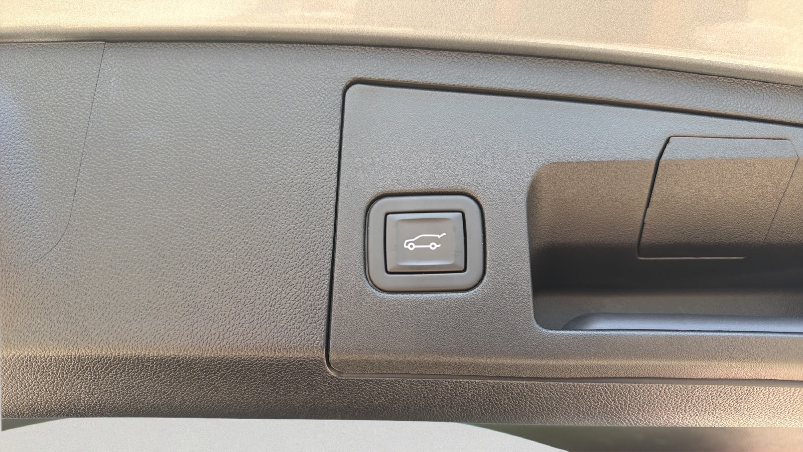 2024 Cadillac XT4 Premium Luxury - Photo 27