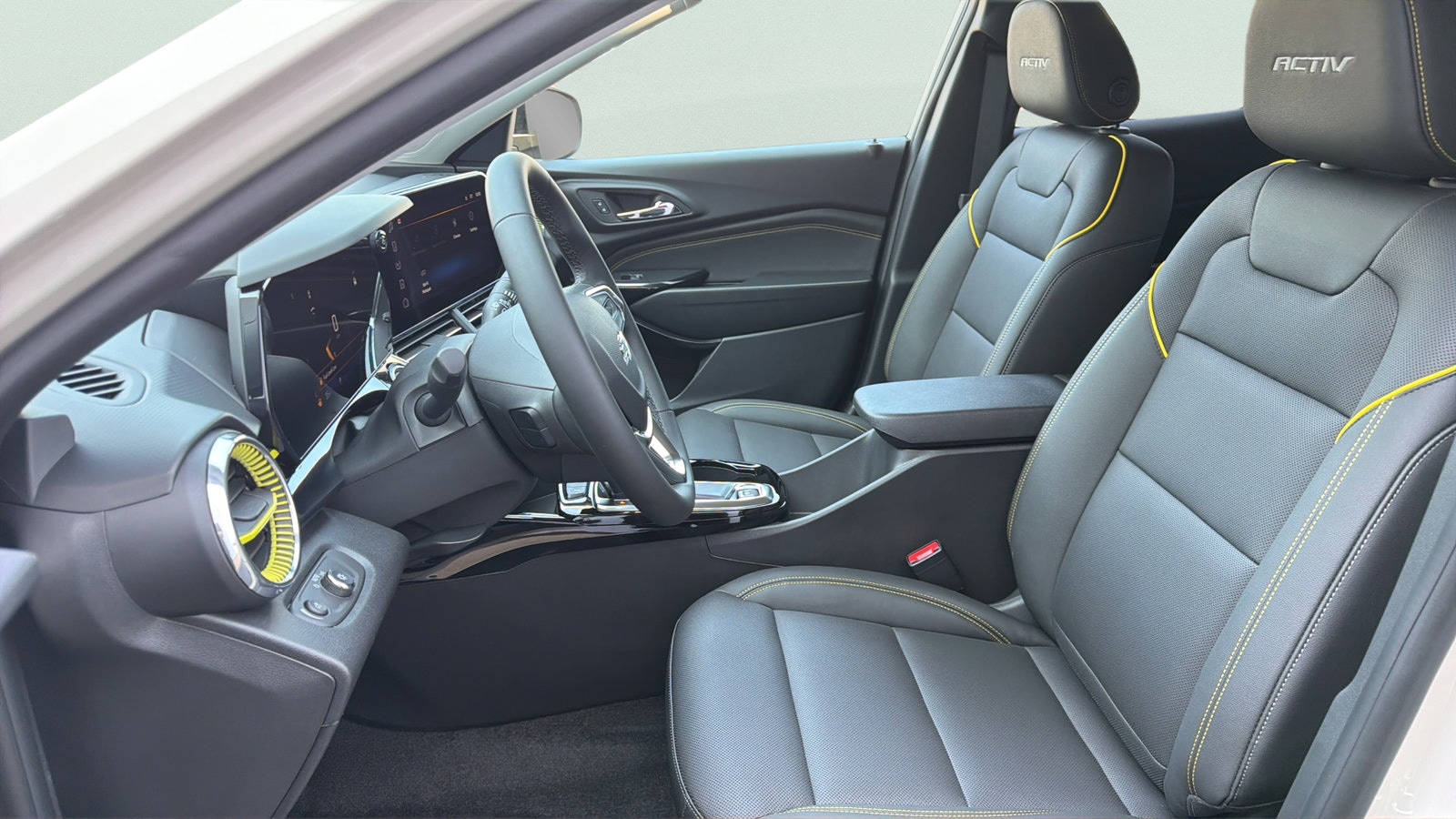 2026 Chevrolet Trax Activ - Photo 10